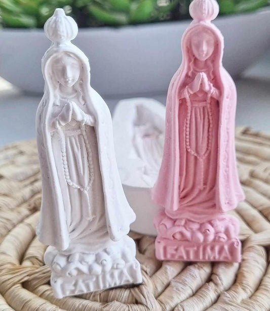 Molde de Nossa Senhora para íman com duas figuras, branca e rosa, em pé