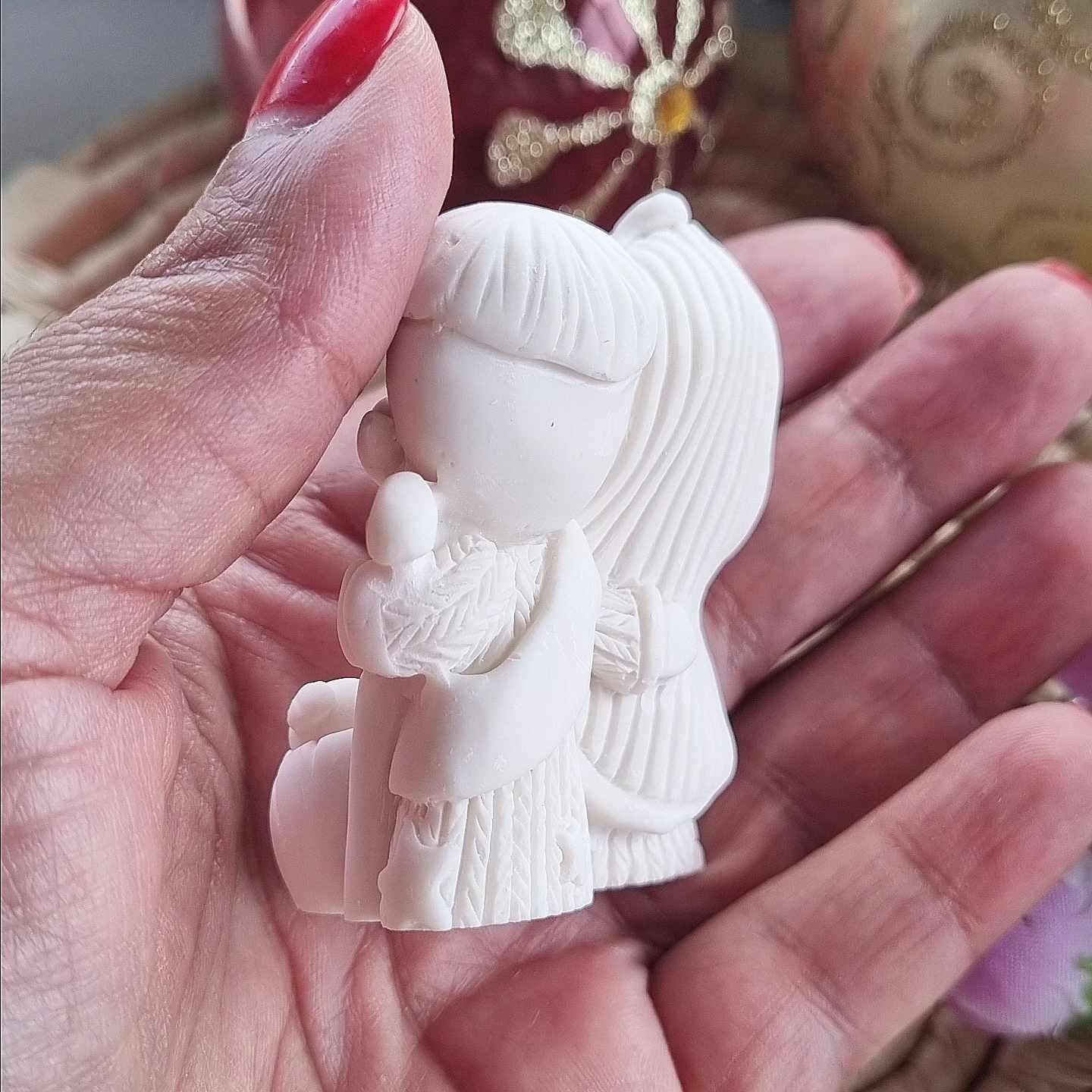 Figura decorativa de presépio 3D, anjo em branco, detalhe do vestido e braços