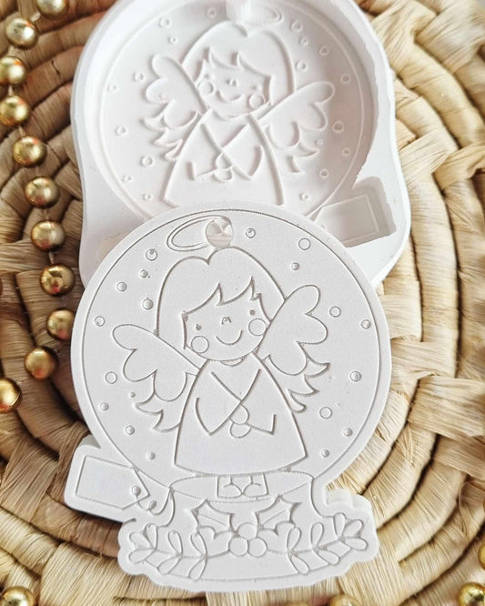 Molde de anjo de Natal branco com relevo oval e figura angelical com ramos