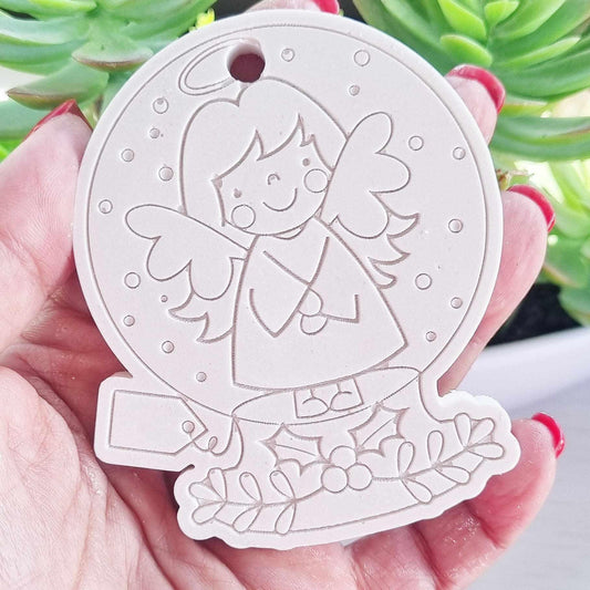 Molde de anjo de Natal branco com figura angelical sorridente e base oval