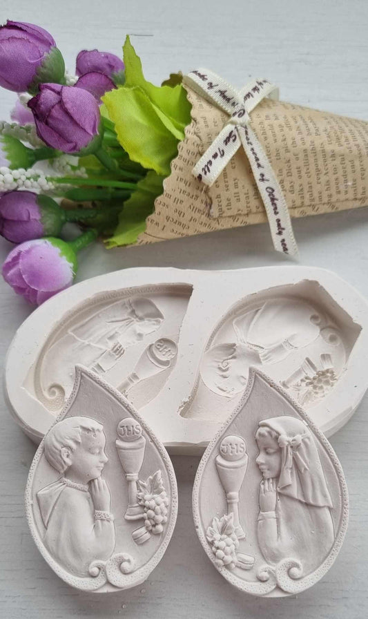 Molde duplo em forma de gota com relevos de comunhão menino e menina