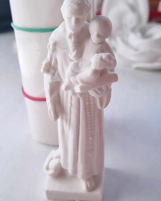 Molde 3D de Santo António com Menino, figura em relevo rosa claro