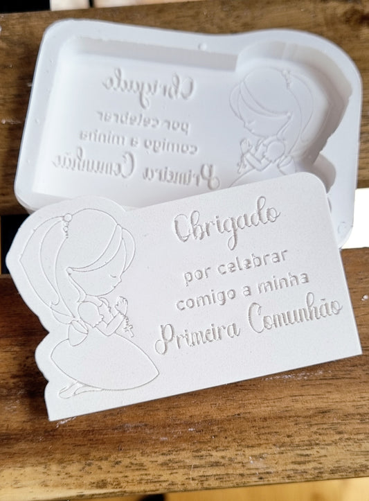 Molde placa menina comunhão
