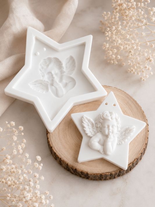 Molde de estrela branco com relevo de anjo