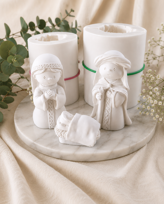 Conjunto de 3 moldes para presépio brancos com figuras de criança e manjedoura