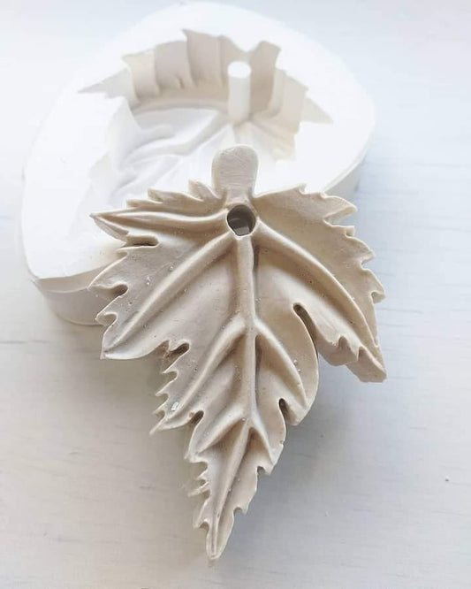 Molde Folha c/ furo - CHEIRALFAZEMA