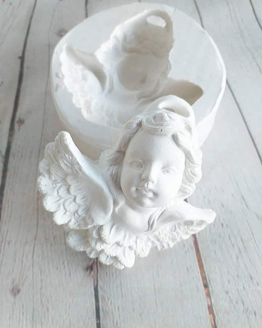 Molde em forma de anjo com furo, em relevo branco