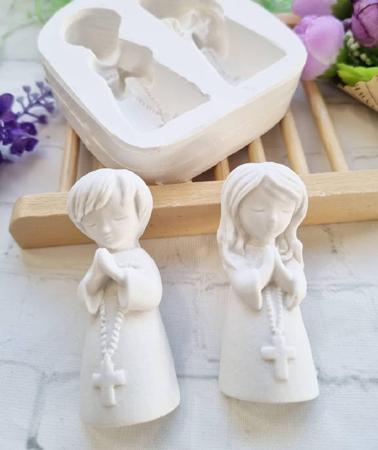 Molde duplo para comunhão com figuras de menino e menina, resina branca