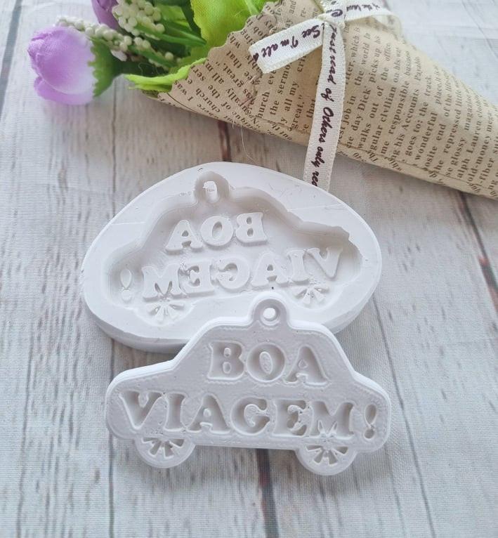 Molde de carro em silicone branco com relevo 'Boa Viagem'.