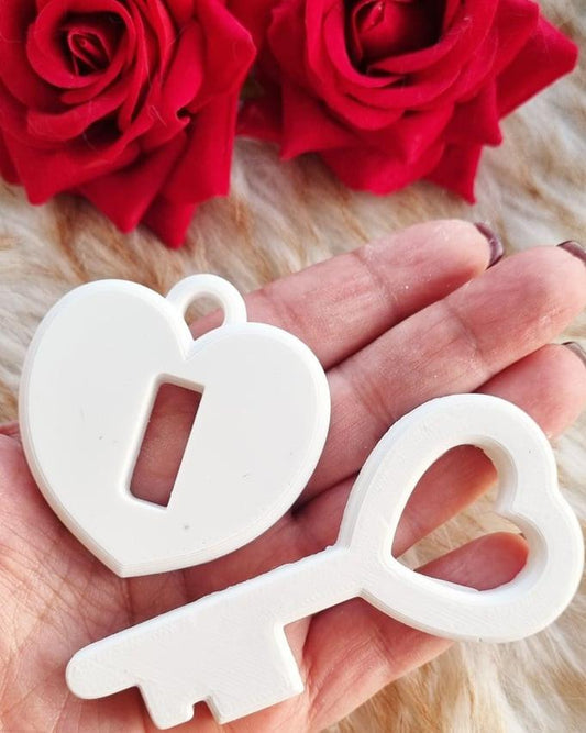 Molde duplo de silicone branco: coração com recorte da chave e cadeado