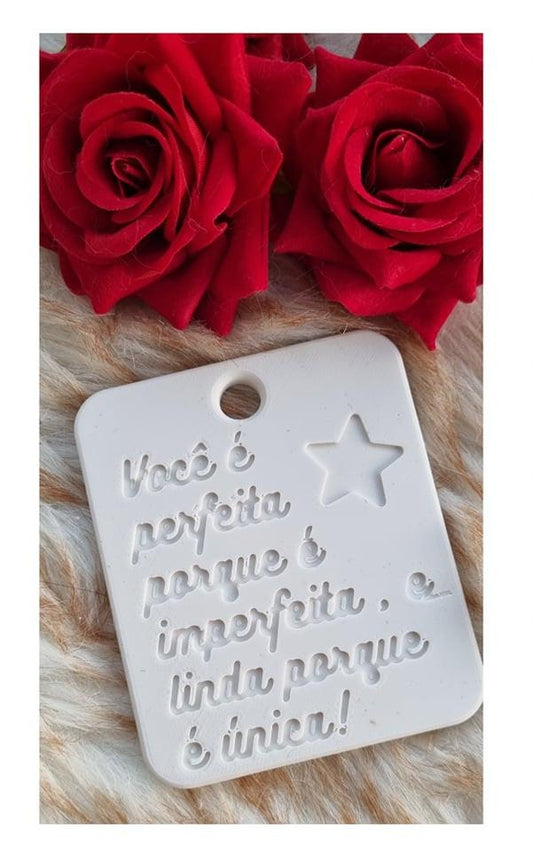 Molde de silicone branco com estrela e frase para Dia da Mulher