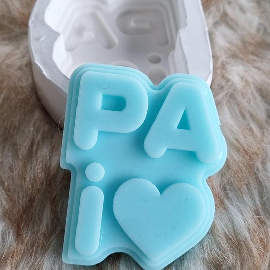 Molde de silicone azul em forma de coração com PAi e coroa