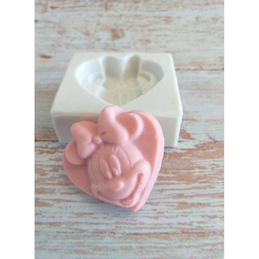 Molde de coração Minnie com cavidade em forma de rosto, rosa e branco