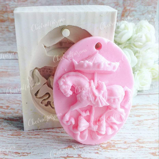 Molde Cavalo no carrossel - CHEIRALFAZEMA