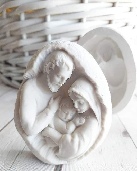 Molde Sagrada Família em resina branca com relevo de nascimento e anjos