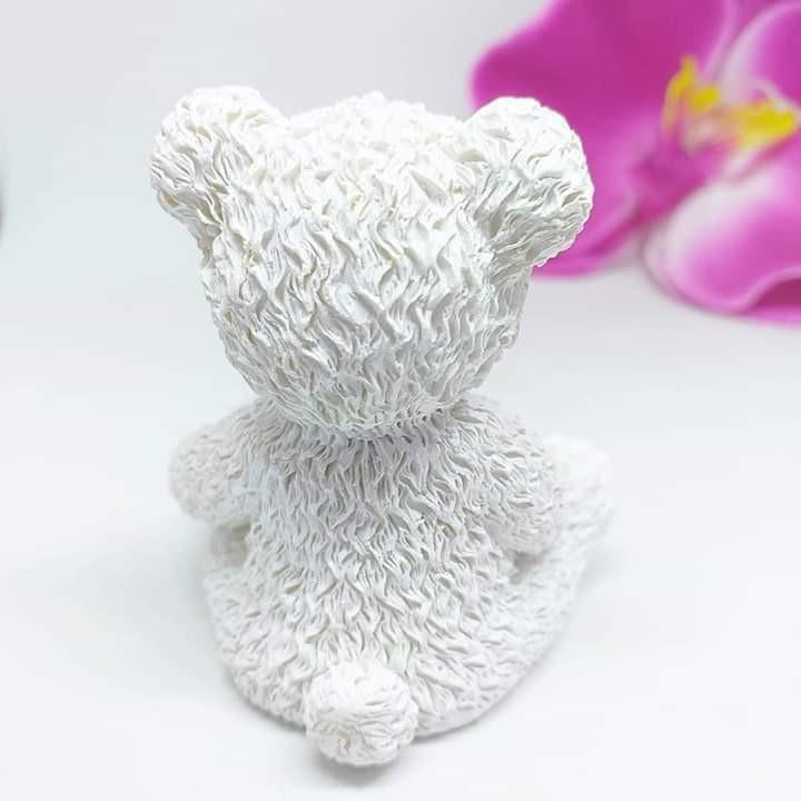 Molde 3D de urso branco, vista traseira, textura felpuda em alto-relevo
