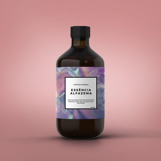Frasco de essência Alfazema de 500 ml, com tampa preta e rótulo floral.