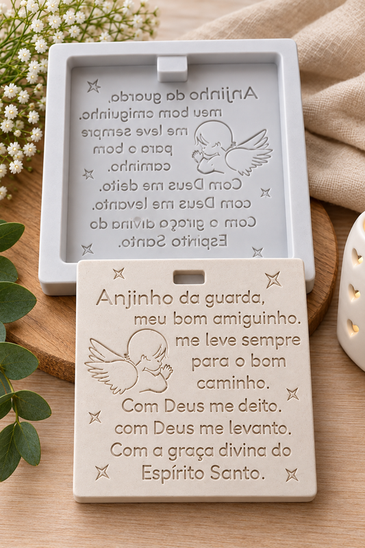 Molde quadrado grande com anjo da guarda e texto decorativo, cor clara
