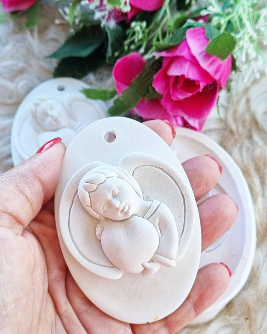 Molde de patela anjo com coração, forma oval branca em relevo